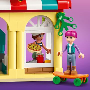 LEGO® Friends Heartlake City Pizzacısı 41705 - Yiyecek Oyuncaklarını Seven 5 Yaş ve Üzeri Çocuklar için Restoranlı Oyuncak Yapım Seti (144 Parça)