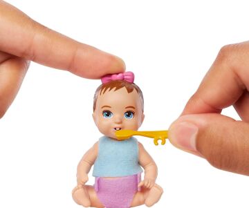 Barbie Bebek Bakıcısı Özellikli Minik Bebekler GHV83-HJY29