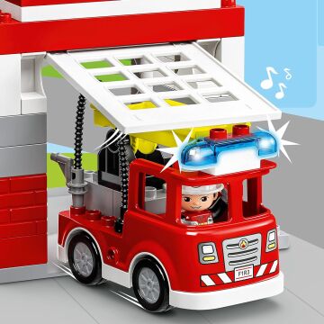 LEGO® DUPLO® Kurtarma İtfaiye Merkezi ve Helikopter 10970 - Çocuklar İçin Yaratıcı Oyuncak Yapım Seti (117 Parça)