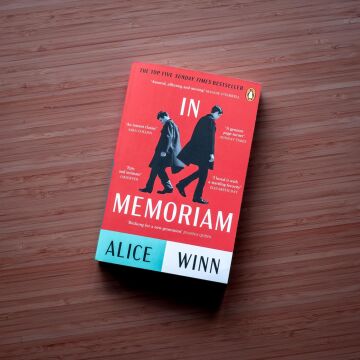 In Memoriam: THE TOP FIVE SUNDAY TIMES BESTSELLER