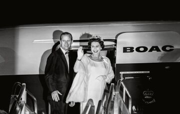 Her Majesty. A Photographic History 1926–Today