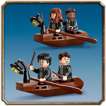 LEGO® Harry Potter Hogwarts™ Şatosu Kayıkhanesi Kayıkhanesi 76426-8 Yaş ve Üzeri Harry Potter Hayranları için 7 Minifigür İçeren Koleksiyonluk Yaratıcı Oyuncak Yapım Seti (350 Parça)