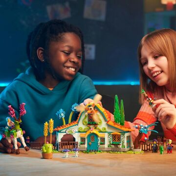 LEGO® DREAMZzz™ Düş Yaratıklarının Ahırı 71459-8 Yaş ve Üzeri Macera Sever Çocukların 2 Farklı Şekilde İnşa Edilebileceği Bir Geyik İçeren Yaratıcı Oyuncak Yapım Seti (681 Parça)