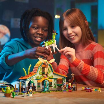 LEGO® DREAMZzz™ Düş Yaratıklarının Ahırı 71459-8 Yaş ve Üzeri Macera Sever Çocukların 2 Farklı Şekilde İnşa Edilebileceği Bir Geyik İçeren Yaratıcı Oyuncak Yapım Seti (681 Parça)