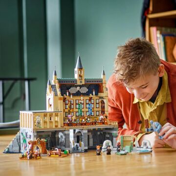 LEGO Harry Potter Hogwarts Şatosu: Büyük Salon 76435 – 10 Yaş ve Üzeri Harry Potter Hayranları İçin Koleksiyonluk Yaratıcı Oyuncak Yapım Seti (1732 Parça)