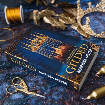 Gilded: 'The queen of fairy-tale retellings!' Booklist