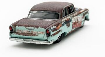 Hot Wheels Boulevard Premium Araçlar GJT68 - HRT58 1955 PLYMOUTH SAVOY