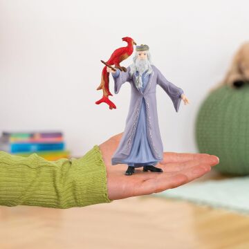 Schleich Harry Potter'ın Büyücü Dünyası 2 Parçalı Set, Albus Dumbledore ve Fawkes Figürleri ile 6 Yaş ve Üzeri Çocuklar için