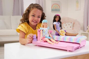My First Barbie - İlk Barbie Bebeğim - Barbie'nin Yatağı Oyun Seti