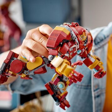LEGO® Marvel Hulkbuster: Wakanda Savaşı 76247-8 Yaş ve Üzeri Çocuklar için Robot ve Minifigürler İçeren Yaratıcı Oyuncak Yapım Seti (385 Parça)
