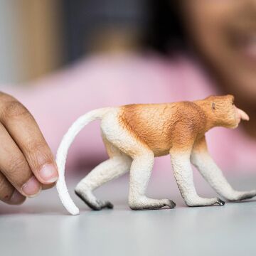 Schleich Uzun Burunlu Maymun