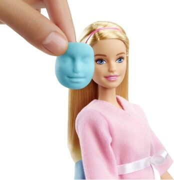 Barbie Wellness - Yüz Bakımı Yapıyor Oyun Seti, 4 yaş ve üzeri, GJR84
