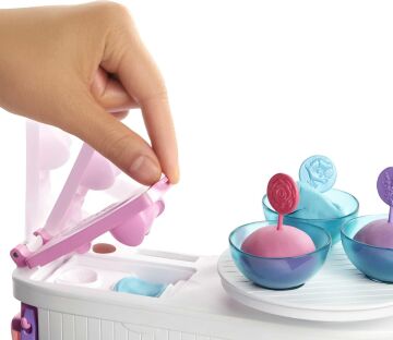 Barbie Wellness - Yüz Bakımı Yapıyor Oyun Seti, 4 yaş ve üzeri, GJR84