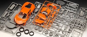 Revell Model Kit Mclaren 570S 7051