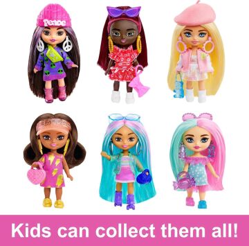 Barbie Bordo Saçlı Ekstra Mini Mini Bebek, Kırmızı Fırfır Elbise, Güneş Gözlüğü ve Aksesuarları ve Standı, 8,25 cm