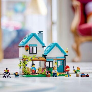 LEGO Creator Şirin Ev 31139-8 Yaş ve Üzeri Çocuklar İçin Aile, Kanal ve Göl Evi İçeren Yaratıcı Oyuncak Yapım Seti (808 Parça)