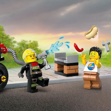 LEGO City İtfaiye Kurtarma Motosikleti 60410-4 Yaş ve Üzeri Çocuklar için İtfaiye Motosikleti İçeren Yaratıcı Oyuncak Yapım Seti (57 Parça)