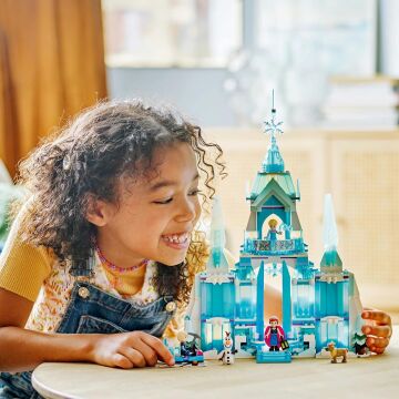LEGO ǀ Disney Princess Karlar Ülkesi Elsa’nın Buz Sarayı 43244, 6 Yaş ve Üzeri Çocuklar ve Hayranlar için Yaratıcı Oyuncak Yapım Seti (630 Parça)