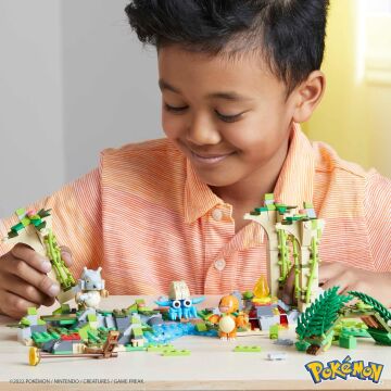 Mega Bloks Pokémon Orman Harabeleri yapı seti ile diğer dünyalara bağlanabilen 464 uyumlu yapı bloku ve parça, 7 yaş ve üzeri için HDL86