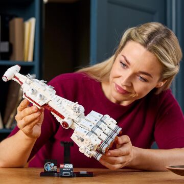 LEGO® Star Wars™ Tantive IV™ 75376 - Star Wars Seven Yetişkinler için İnşa Edilebilen Koleksiyonluk Yaratıcı Starship Modeli Yapım Seti (654 Parça)