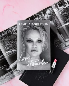 Love, Pamela: A Memoir