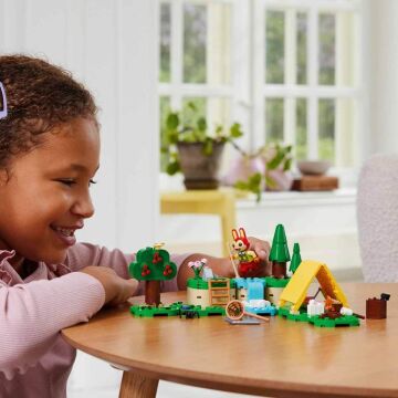 LEGO Animal Crossing Bunnie Açık Hava Aktivitelerinde 77047-6 Yaş ve Üzeri Çocuklar için Yaratıcı Oyuncak Yapım Seti (164 Parça)