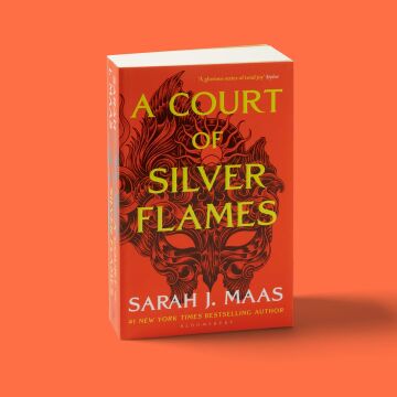 A Court of Silver Flames: The latest book in the GLOBALLY BESTSELLING, SENSATIONAL series