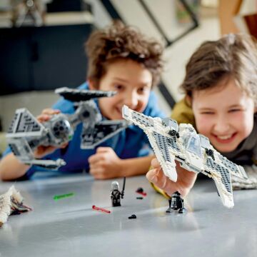 LEGO® Star Wars™ Mandalorian Fang Fighter TIE Interceptor™'a Karşı 75348-9 Yaş ve Üzeri Çocuklar için Yaratıcı Oyuncak Yapım Seti (957 Parça)