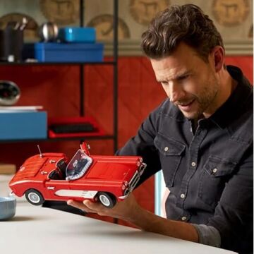 LEGO® Icons Corvette 10321