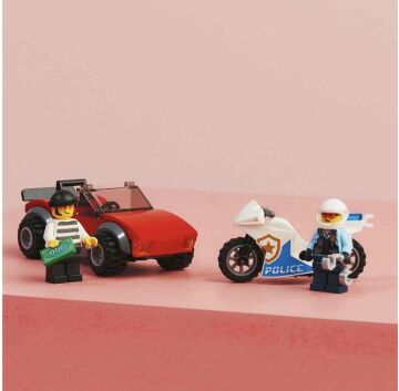 LEGO® City Polis Motosikleti Araba Takibi 60392 - Yaratıcı Oyunları Seven 5 Yaş ve Üzeri Çocuklar için Oyuncak Yapım Seti (59 Parça)