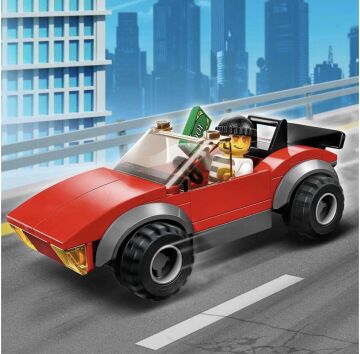LEGO® City Polis Motosikleti Araba Takibi 60392 - Yaratıcı Oyunları Seven 5 Yaş ve Üzeri Çocuklar için Oyuncak Yapım Seti (59 Parça)