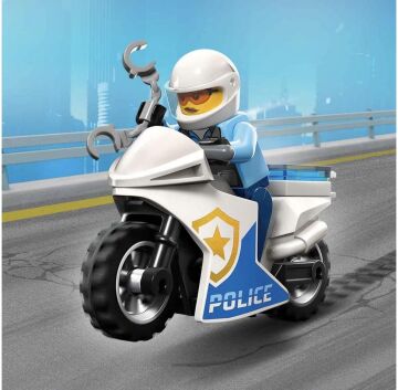 LEGO® City Polis Motosikleti Araba Takibi 60392 - Yaratıcı Oyunları Seven 5 Yaş ve Üzeri Çocuklar için Oyuncak Yapım Seti (59 Parça)
