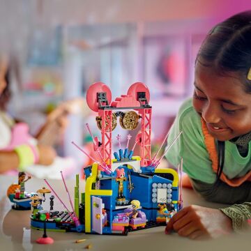 LEGO Friends Heartlake City Müzik Yarışması 42616-7 Yaş ve Üzeri Çocuklar için 4 Minifigür İçeren Yaratıcı Oyuncak Yapım Seti (669 Parça)