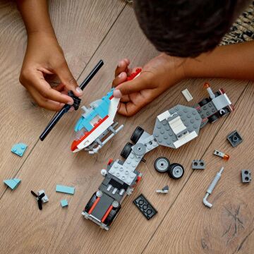 LEGO Creator Helikopterli Açık Kasa Kamyon 31146-7 Yaş ve Üzeri Çocuklar için 3’ü 1 Arada Yaratıcı Oyuncak Yapım Seti (270 Parça)