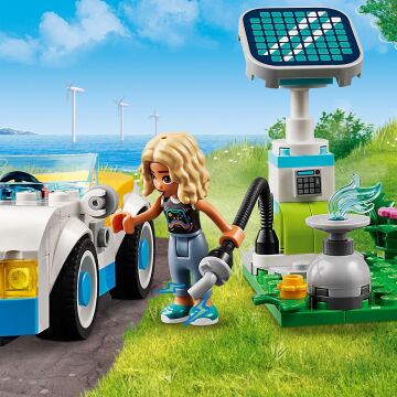 LEGO Friends Elektrikli Araba ve Şarj İstasyonu 42609-6 Yaş ve Üzeri Çocuklar için Zac ve Nova Minifigürü İçeren Yaratıcı Oyuncak Yapım Seti (170 Parça)