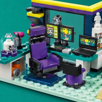 LEGO® Friends Nova'nın Odası 41755-6 Yaş ve Üzeri Çocuklar için 2 Mini Bebek (Nova ve Zac) İçeren Yaratıcı Oyuncak Yapım Seti (179 Parça)