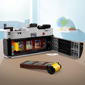 LEGO Creator Retro Fotoğraf Makinesi 31147-8 Yaş ve Üzeri Çocuklar için Televizyon ve Video Kamera Model Seçenekleri İçeren 3’ü 1 Arada Yaratıcı Oyuncak Yapım Seti (261 Parça)