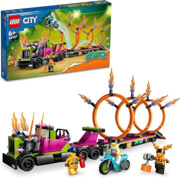 LEGO City Gösteri Kamyonu ve Ateş Çemberi Yarışması 60357-6 Yaş ve Üzeri Çocuklar İçin Motosikletli Minifigür İçeren Yaratıcı Oyuncak Yapım Seti (479 Parça)