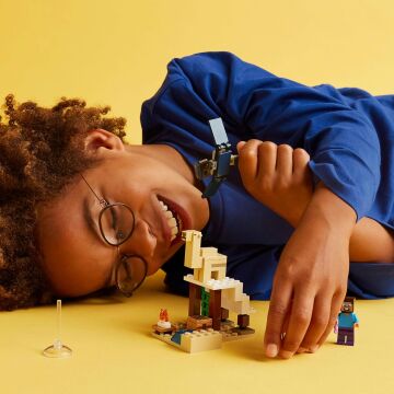 LEGO Minecraft Steve'in Çöl Keşfi 21251-6 Yaş ve Üzeri Macera Oyunları Seven Çocuklar için 3 Adet LEGO Minecraft Minifigürü içeren Yaratıcı Oyuncak Yapım Seti (75 Parça)