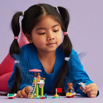 LEGO Friends Plaj Su Motoru 42623-5 Yaş ve Üzeri Çocuklar için Yunus Figürü İçeren Eğitici ve Yaratıcı Oyuncak Yapım Seti (84 Parça)