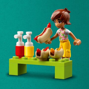 LEGO Friends Sosisli Sandviç Arabası 42633-4 Yaş ve Üzeri Çocuklar için Mini Bebek İçeren Yaratıcı Oyuncak Yapım Seti (100 Parça)